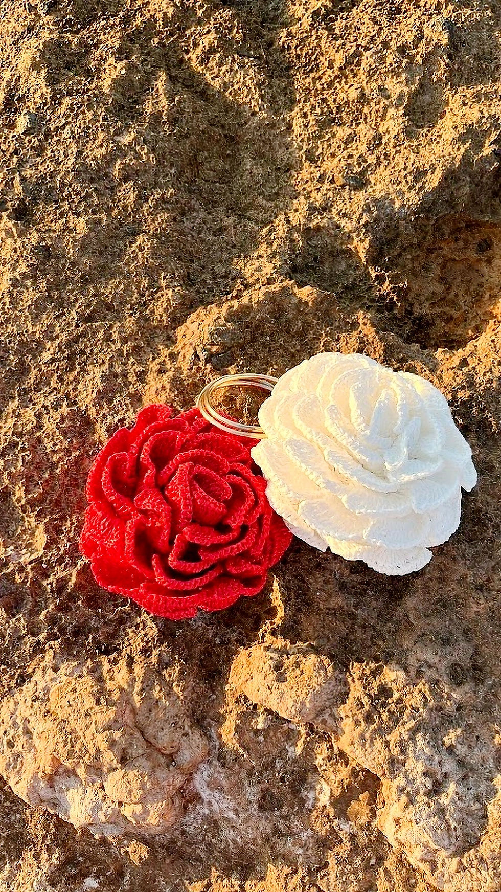 Miniatura: Handwoven Flower Tote, "Rose" White
