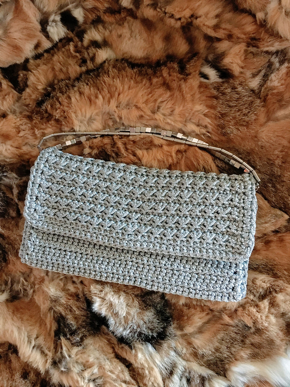 Miniature : Silver Hand woven clutch with Hematite handle  “Kallos II”