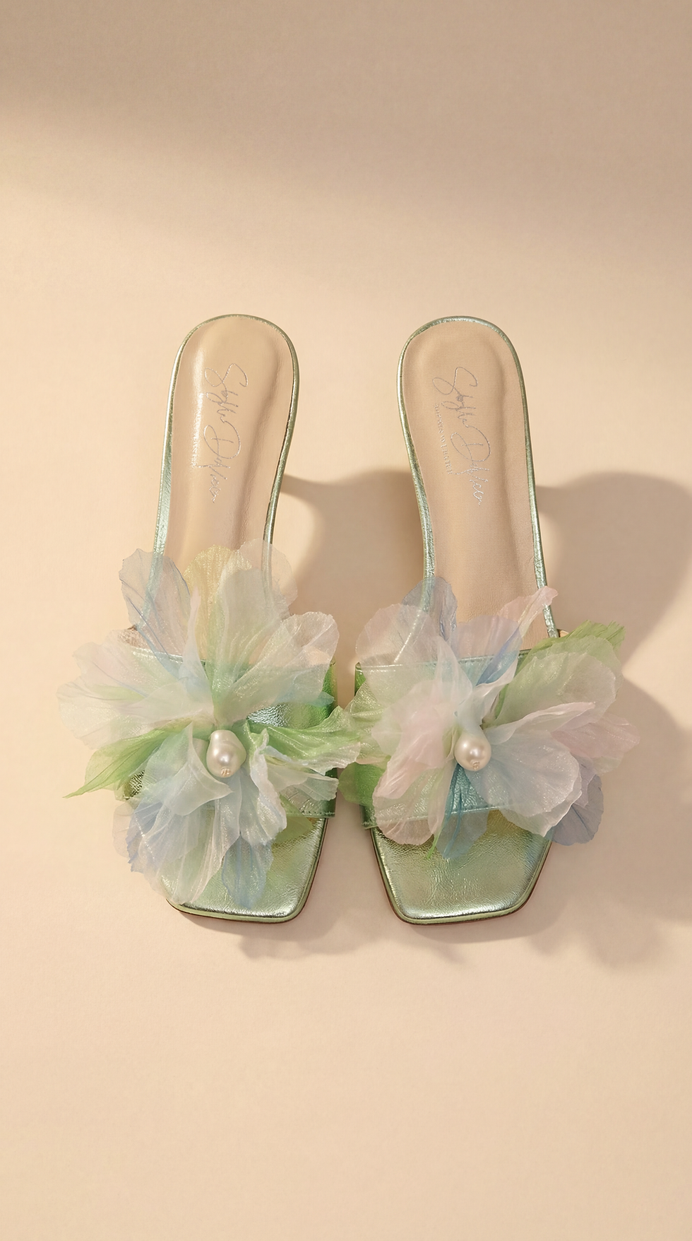 Thumbnail: Psyche Sea Green Slides