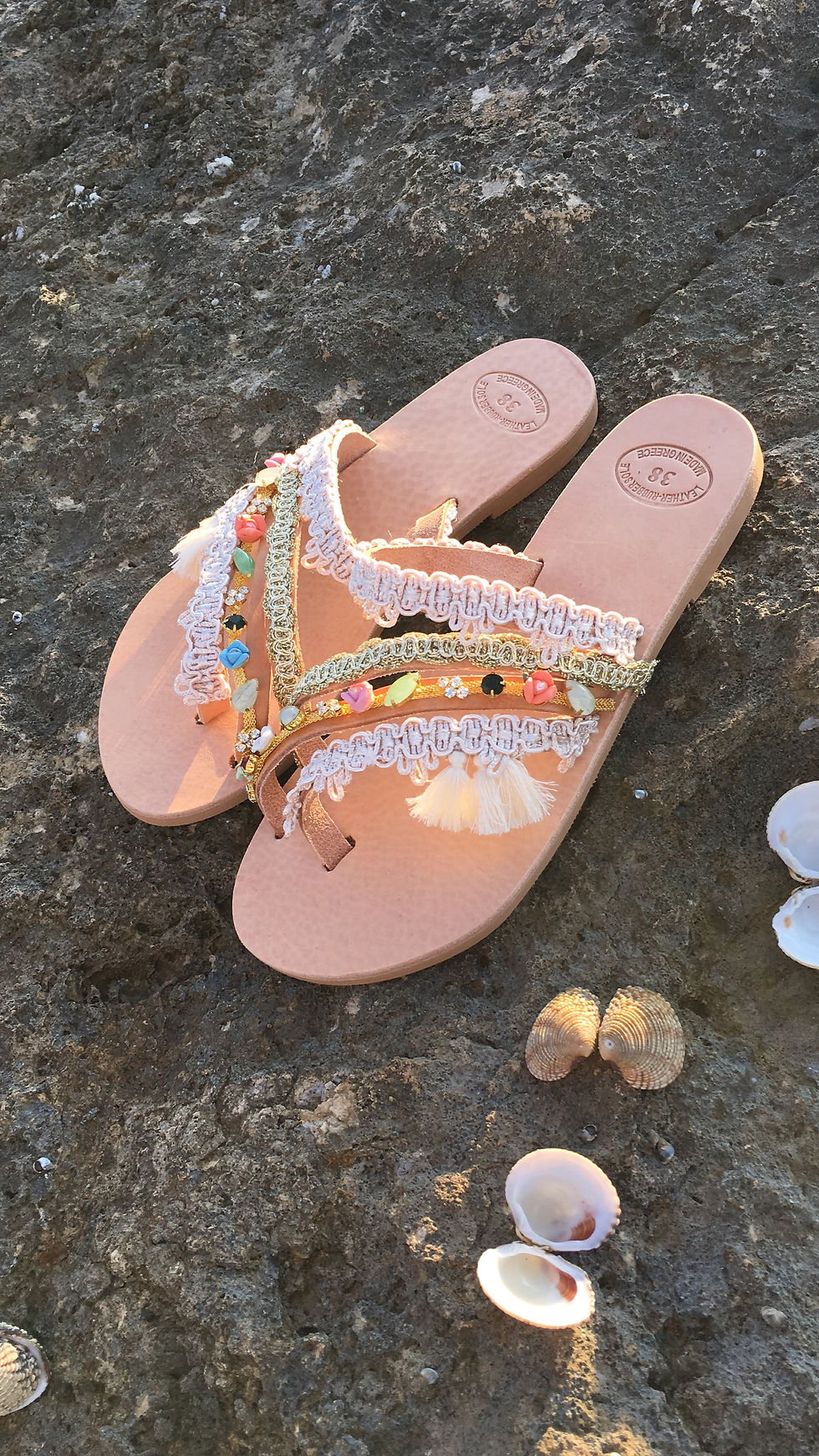 Miniatura: Jeweled leather sandals  "ALKMINI"