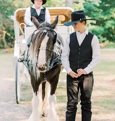 Owen looking at Rose - KevynDixonPhotography_KaitlynBrockWedding-879.webp