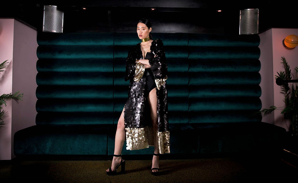 Thumbnail: Roma Black/Gold Kimono