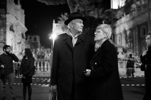 robert-bonk_elegant-couple-at-piazza-duomo-catania-sicily-2018-.jpeg