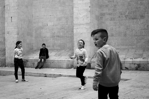 robert-bonk_basilica-children-at-play-3-bari-italy-2018.jpeg