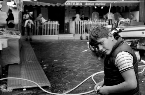 robert-bonk_young-fisherman-catania-sicily-2018.jpeg
