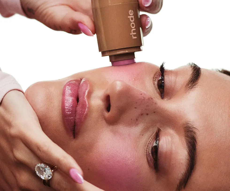 الصورة المصغرة: Rhode pocket blush