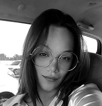 Melanie Peluffo_edited.jpg