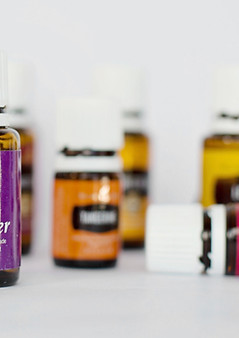 Botellas de aceites esenciales