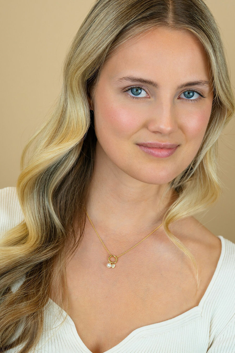 Thumbnail: ZIC2738 ZINZI gold plated zilveren ketting ronde sluitring en twee luxe bedels