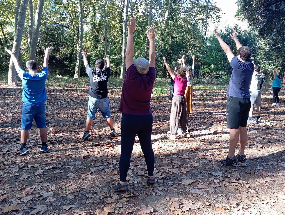 CHI KUNG, COMPARTINT EXPERIÈNCIES, FENT COMUNITAT.