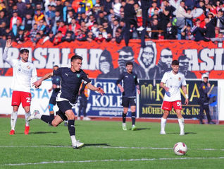 4 Gol Var, Kazanan Yok! Batman Petrolspor - Efeler 09 Spor FK: 2-2