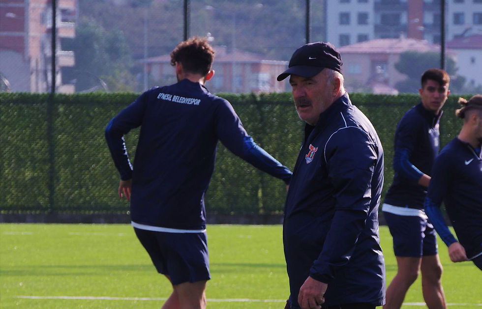 Eynesil Belediyespor'da Teknik Direktör Ercan Albay İle Yollar Ayrıldı!