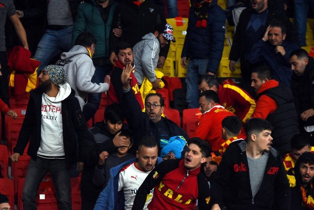 Göztepe - Altay Maçı Tribün