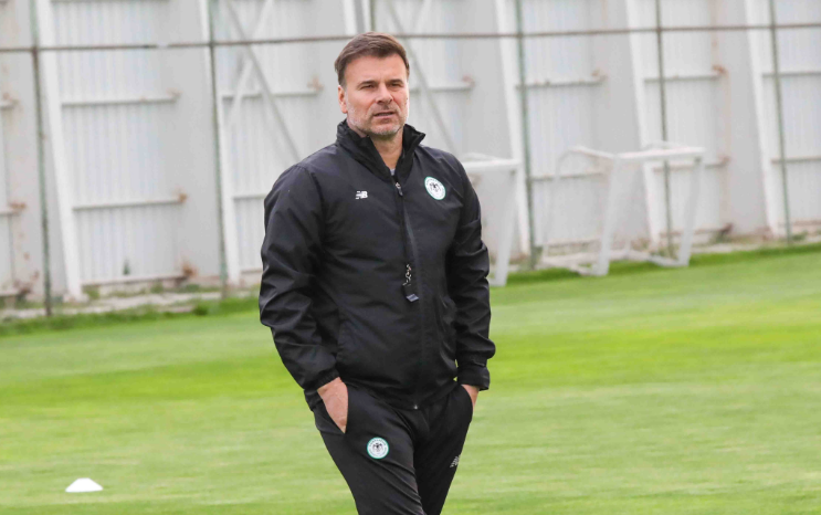 Konyaspor teknik direktörü Aleksandar Stanojevic adana demirspor maçı penaltı