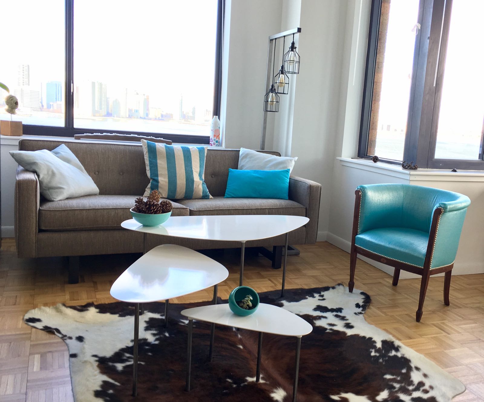 Pebble nesting coffee tables