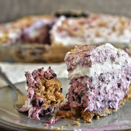 Blackberry Cool Whip Pie 