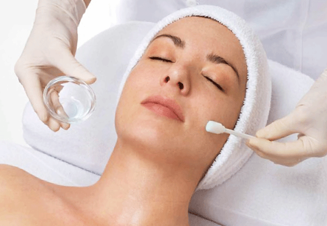 Microdermabrasion Facial Training