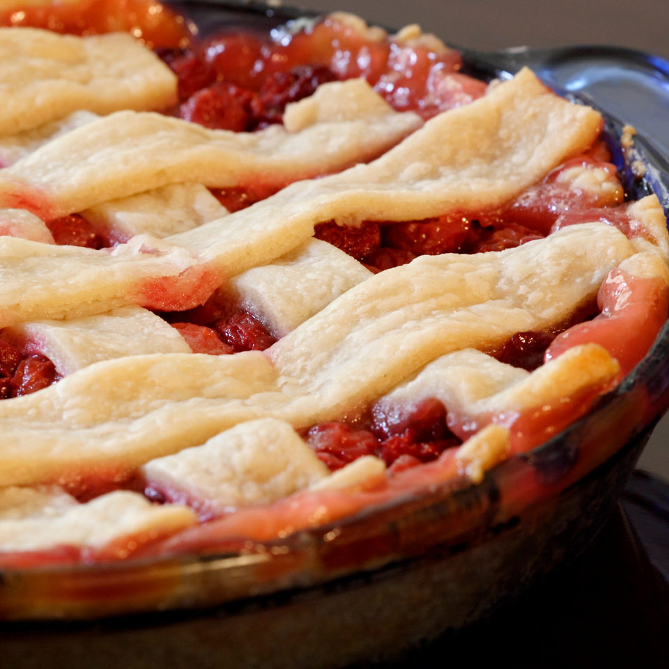 cherry pie with lattice crust