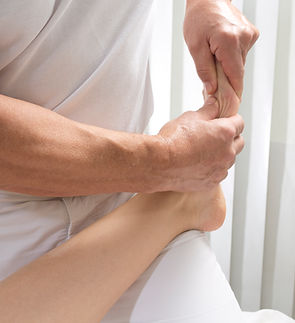 Physiotopia AG Fussbehandlung Traktion.jpg