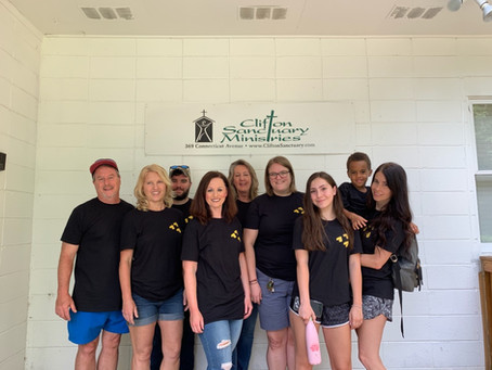 Atlanta Volunteers at Clifton Sanctuary Ministries