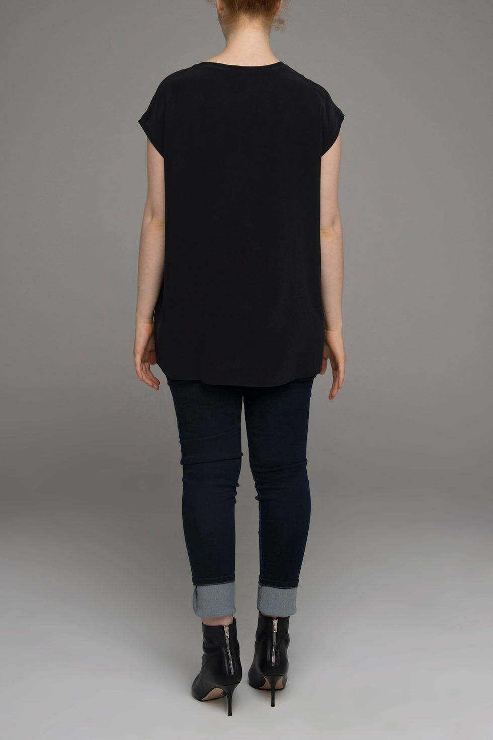 Thumbnail: The Power of Grey pure silk "Shift" extended sleeve top in black