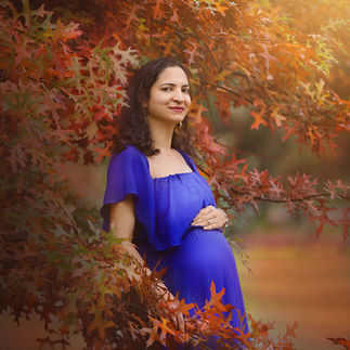 Fall Maternity Session At Lake Sammamish