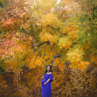 Fall Maternity Session At Lake Sammamish