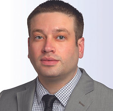 Pg. 37 TR Midwest Pain- Dr Parks Headshot.jpg
