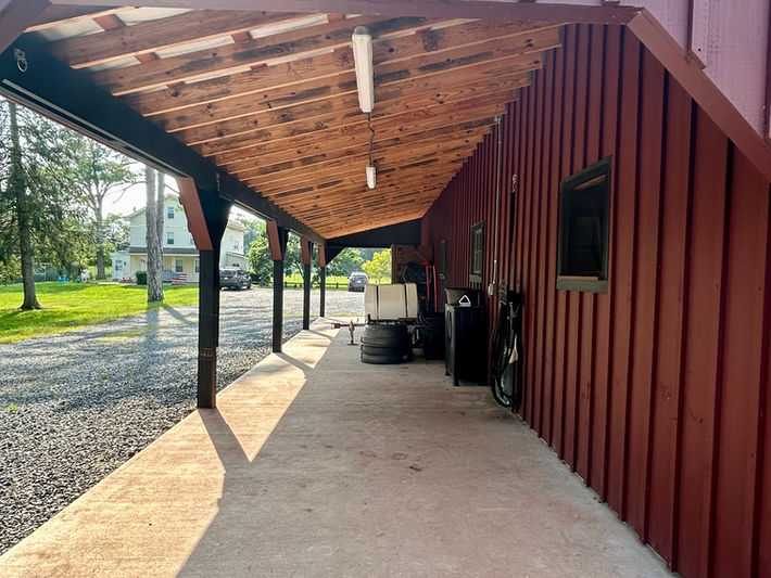 outdoor wash stall with lights