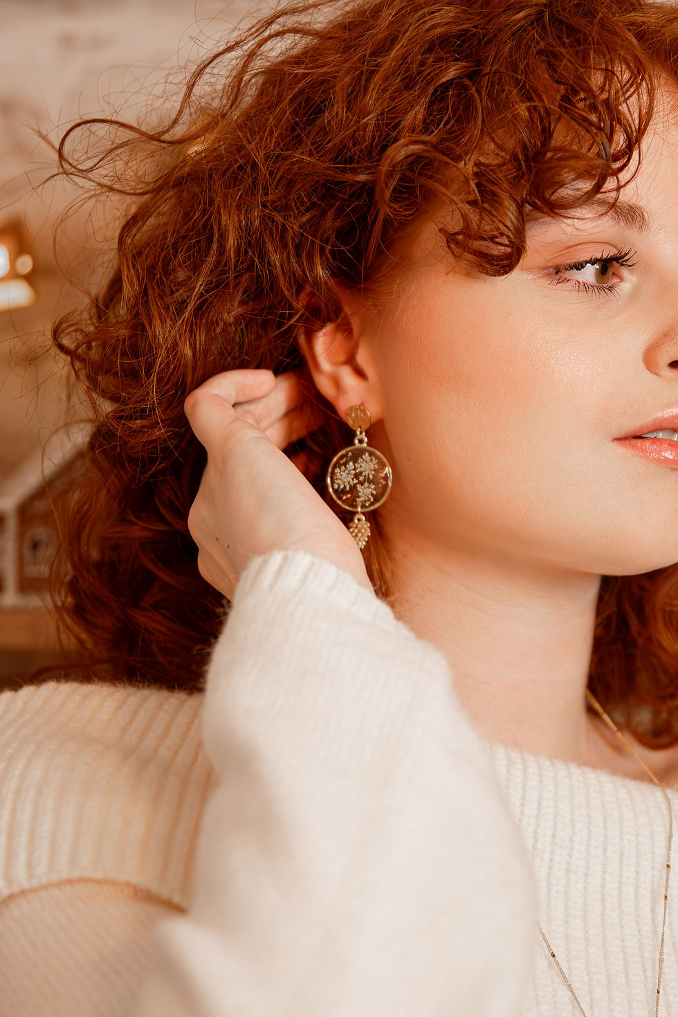 Boucles d'oreilles dorées fleur de carotte sauvage