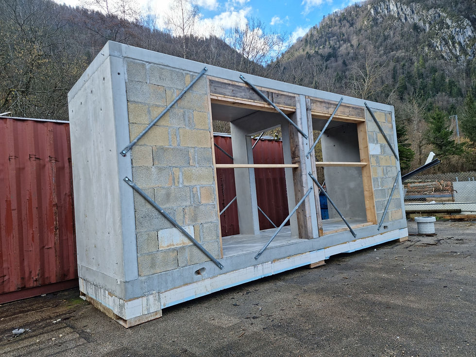 Miniature : Structure en Béton armé assez robuste style bungalow algeco container
