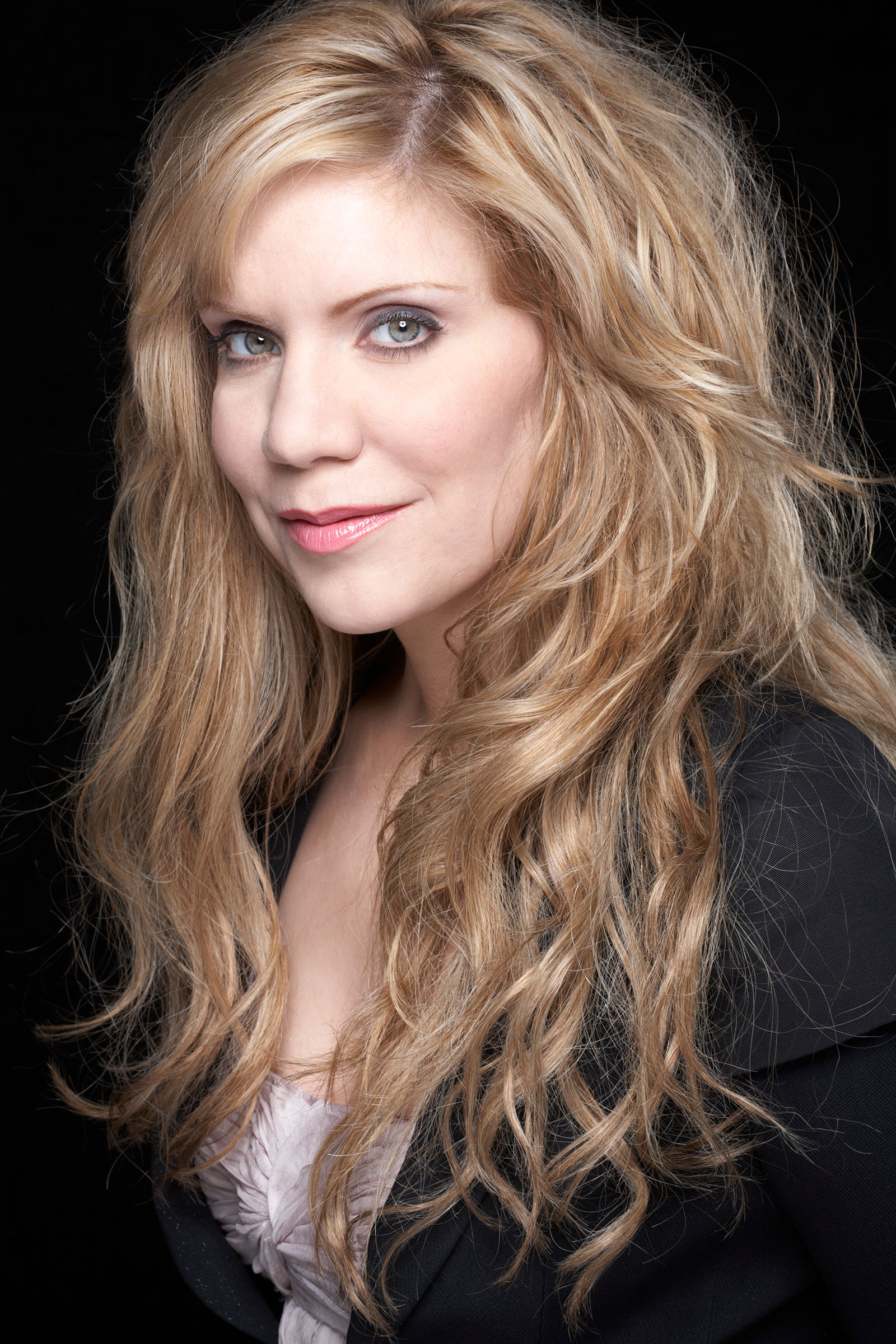 ALISON KRAUSS