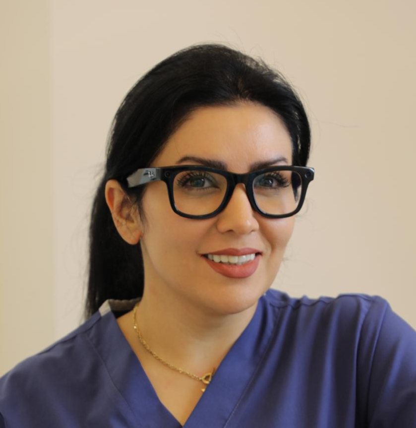 dmba-profiles-roshanakkahlili_edited.jpg