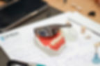 Photographie d'un appareil dentaire lors d'une formation chez DMBA.