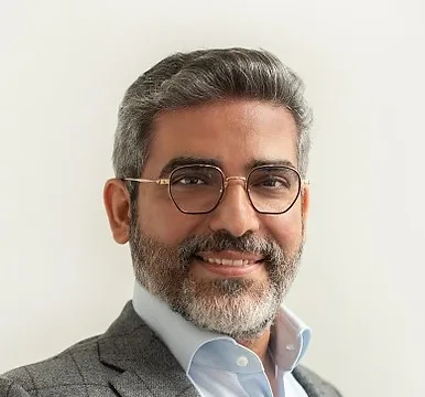 dmba-profiles-babakrastegar_edited.jpg