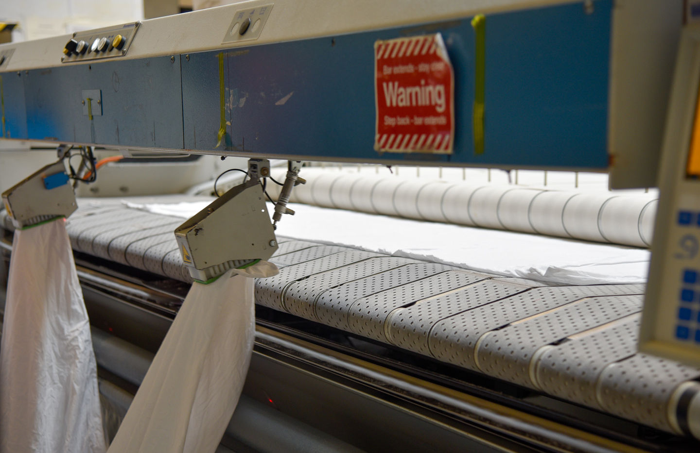 Healthcare laundry - sheet press