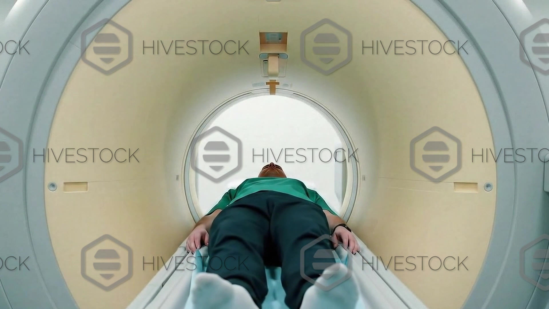 Hivestock_Paciente ressonância exame