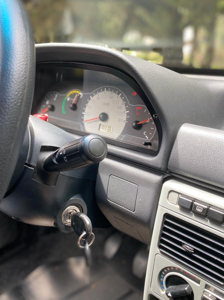 Miniatura: MILLE 1.0 ECONO WAY 4P 2011