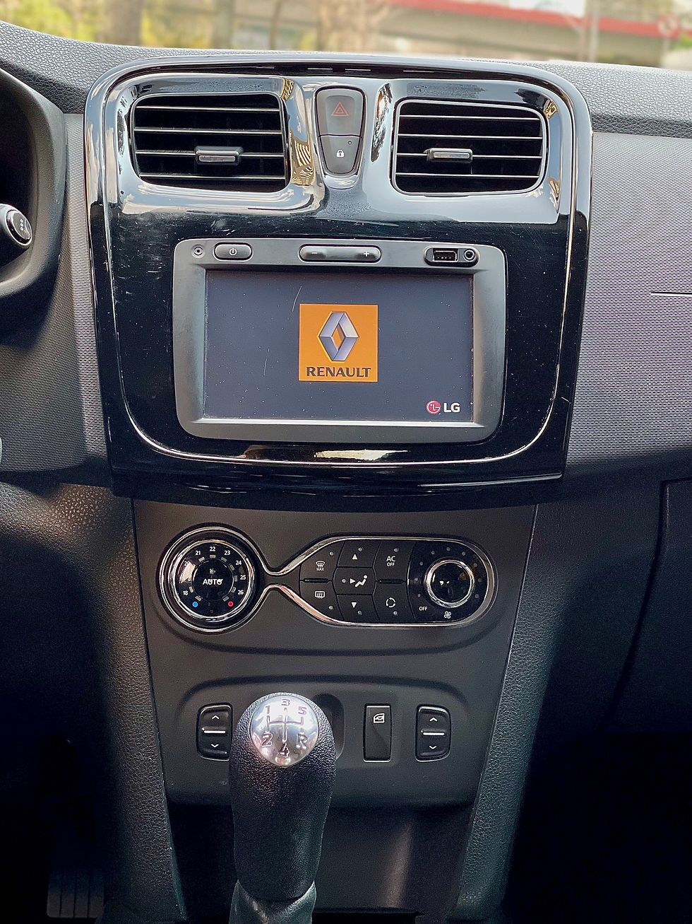 Miniatura: Sandero STEPWAY 1.6 2015