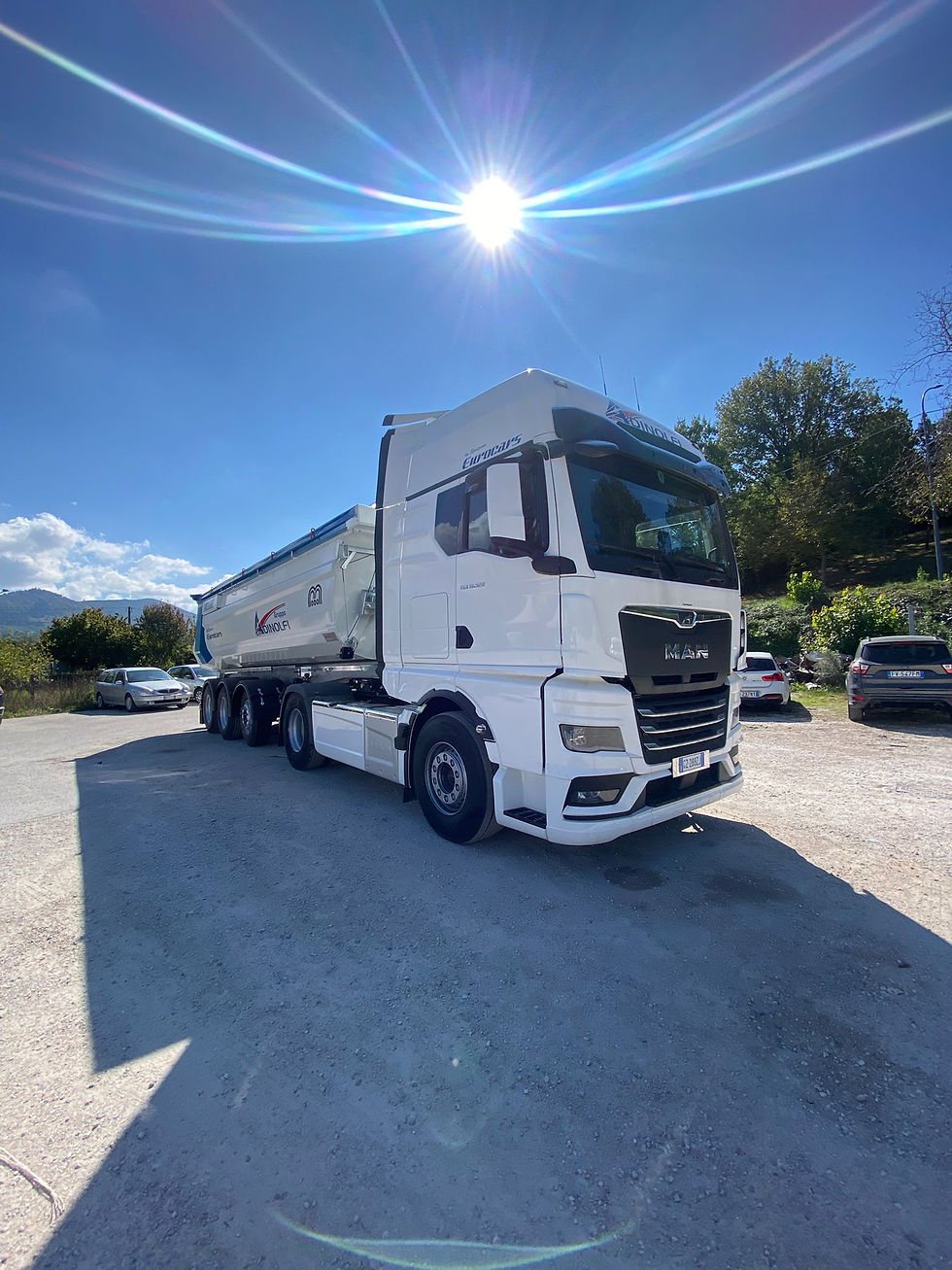 WhatsApp Image 2025-11-07 at 15.27.20 (1)