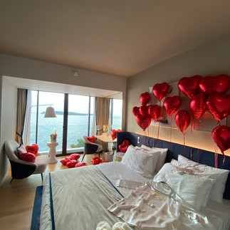 hotel decoration for engagement