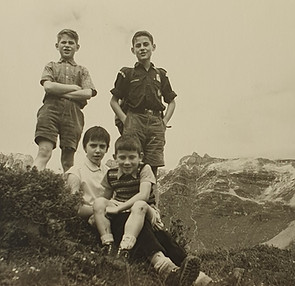 Martin Dieter Bettina Mischa 1960_zugeschn_20240210_121435.jpg