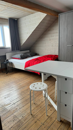 DB5-0401 bed tafel