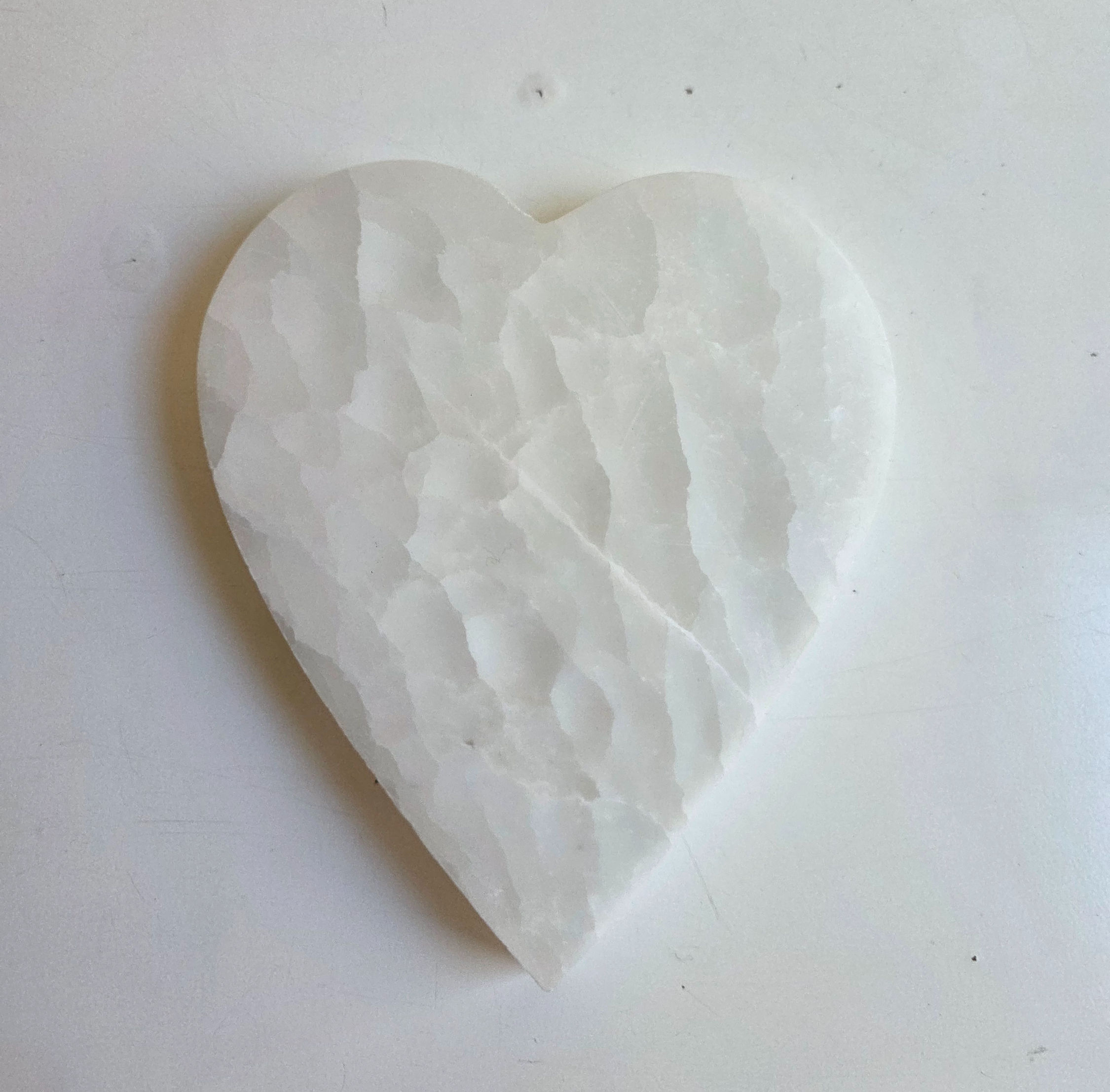 Selenite Heart Charging Plate