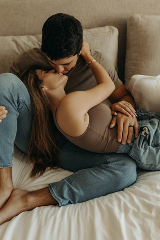 Lifestyle Home Couples Session. Baking brownies photoshoot. Couple in bubble bath photoshoot. Intimate couple boudoir shoot