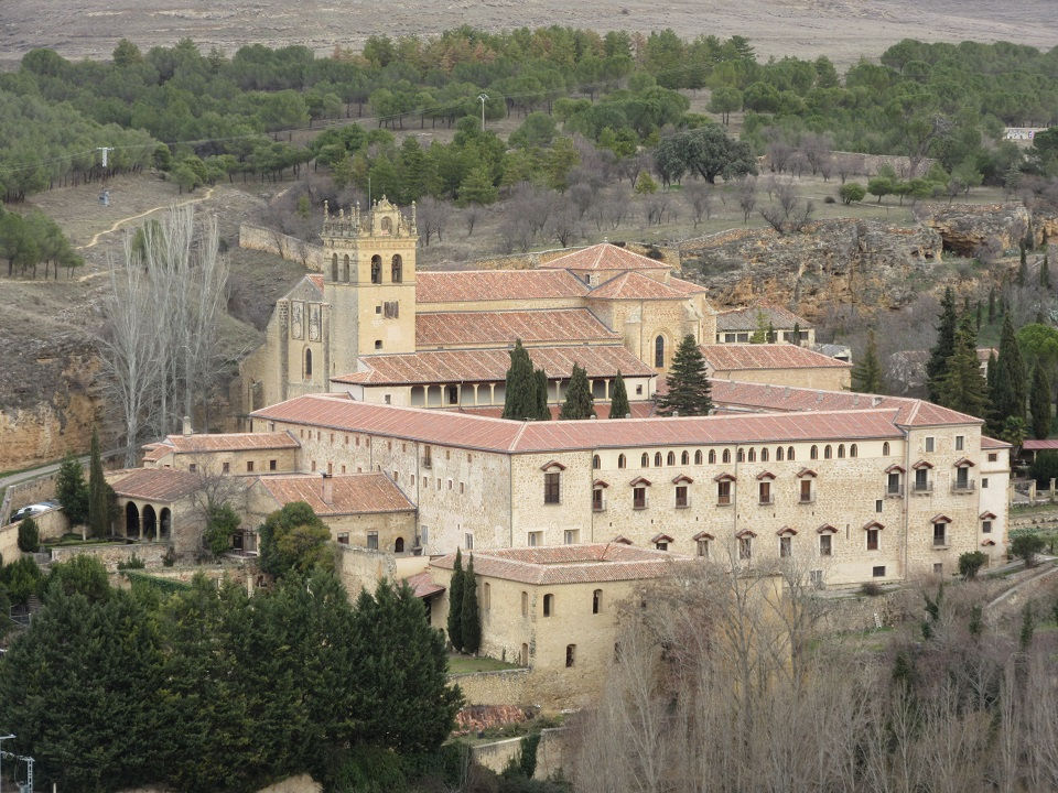 Santa María del Parral kolostor látképe télen