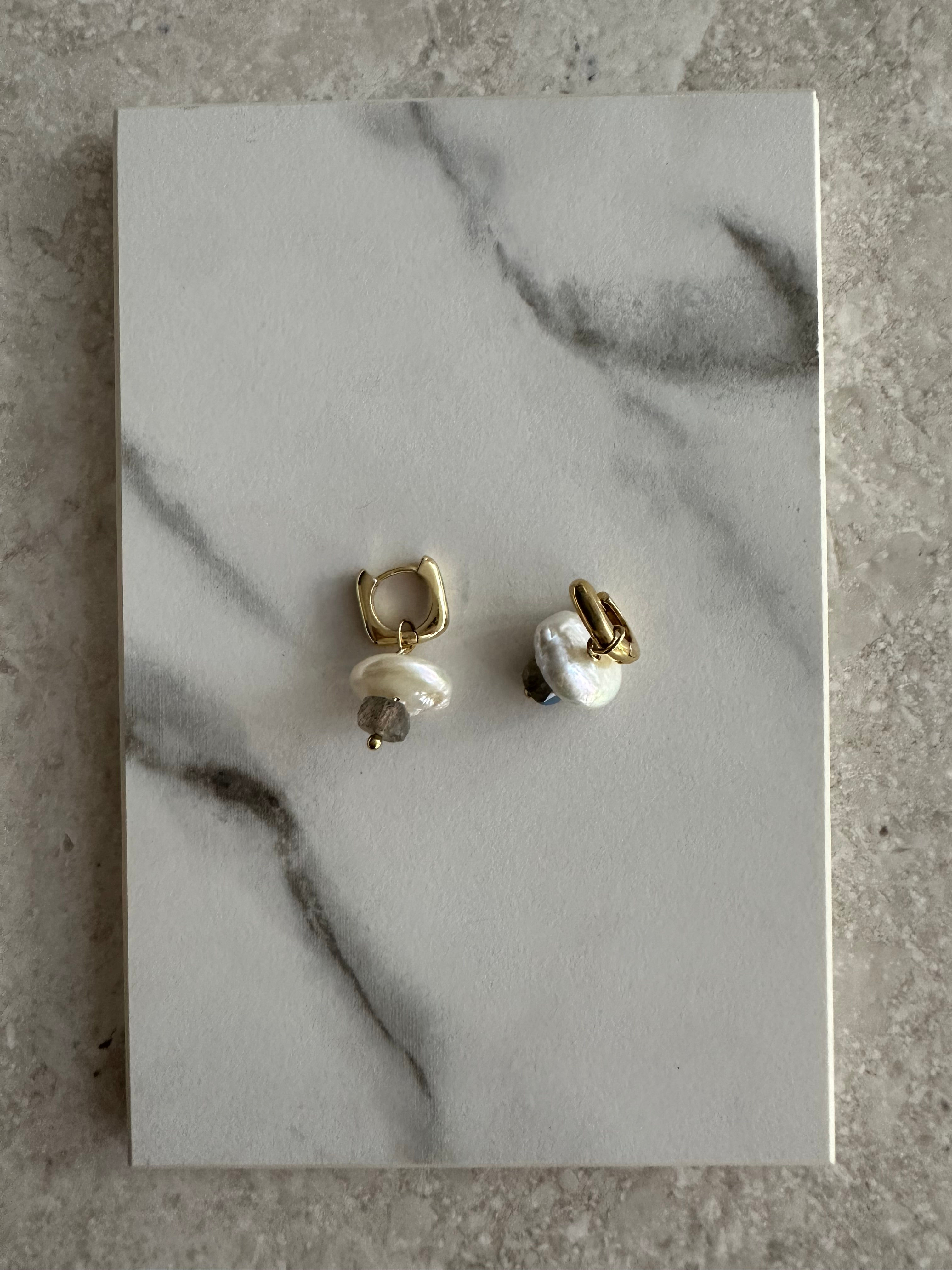 Aretes de Perla Moneda