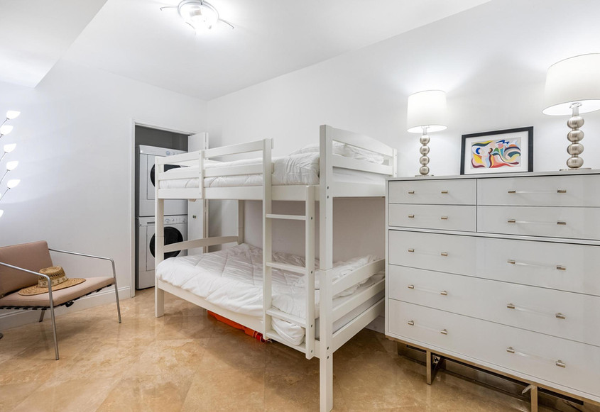 226 Ocean Dr APT 4C, Miami Beach, FL 33139-21.jpg