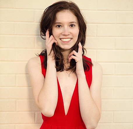 019FA351-9A14-453F-AB62-3573052D2218 - Olivia Scholin.jpeg