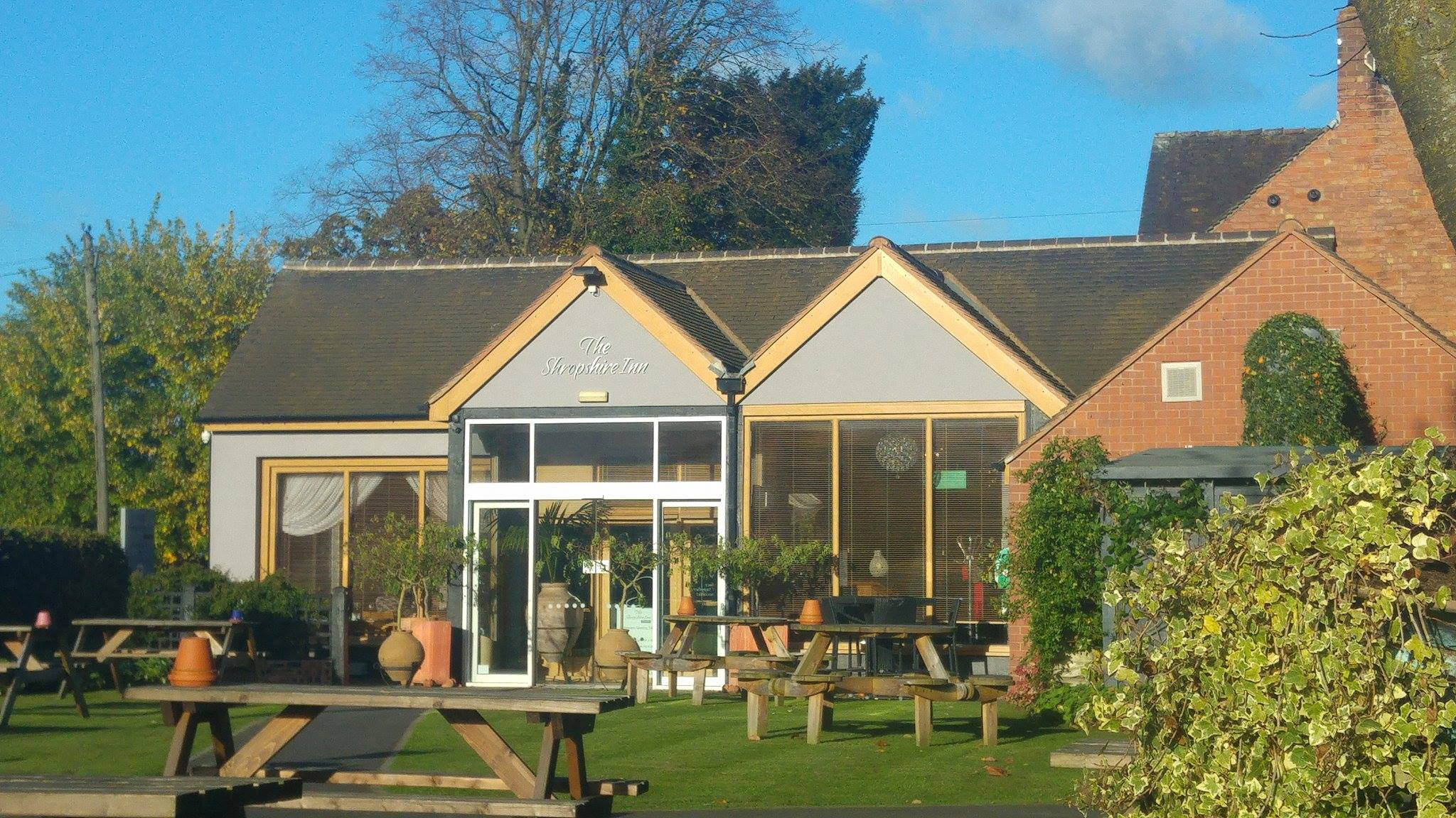 The Shropshire Inn - AA Rosette in Stafford